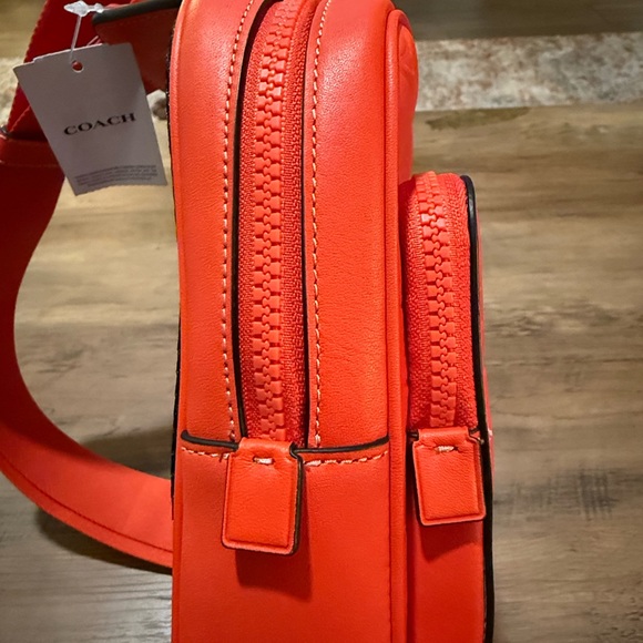 Coach Track Pack Bag 14. NWT! - Picture 11 of 16